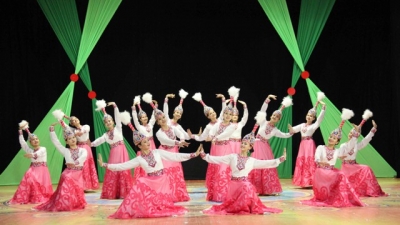 KAZACHSTAN - Akmoła - Folk Dance Ensemble "Shalkyma"